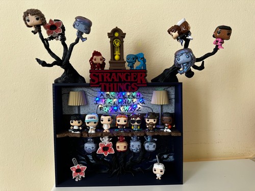 Espositore stranger things - stranger,