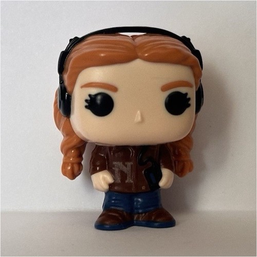 Max stranger things kinder - stranger,